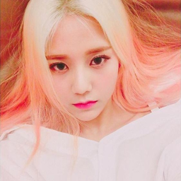 Shin Hyejeong gallery image