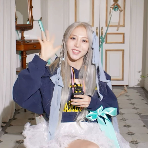 Moonbyul gallery image