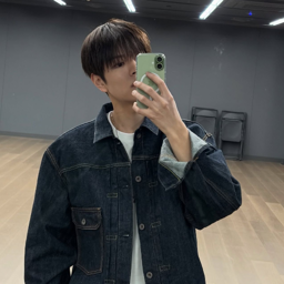 Seungmin gallery image