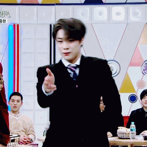 Moon Bin gif