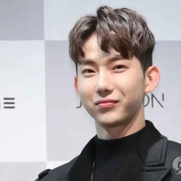 Jo Kwon gallery image