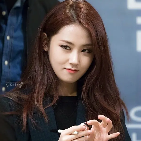 Larawan sa gallery ni Gayoon