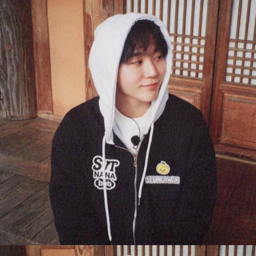 Seungkwan gallery image