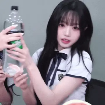 Kim ChaeWon gif