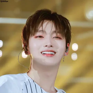 Jisung gallery image