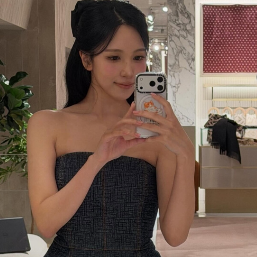 Mina gallery image