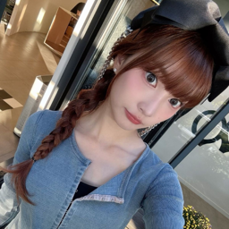Minseo gallery image