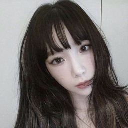 Taeyeon gallery image