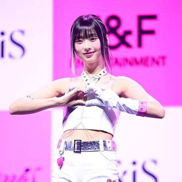 Hyeonju gallery image