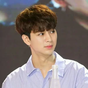 Song Yunhyeong gallery image