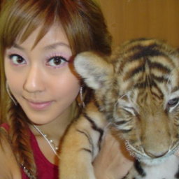 Lee Jihyun gallery image