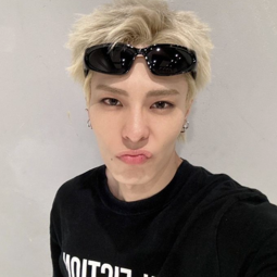 SUZUKI gallery image