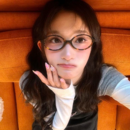 Leeseo gallery image