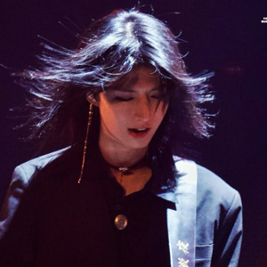 Jun Han gallery image