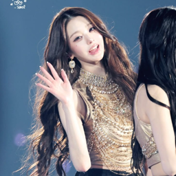 Wonyoung gallery image