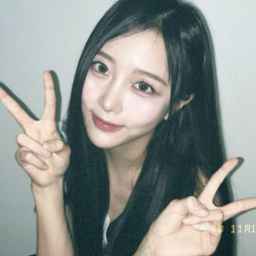 YunSeo gallery image