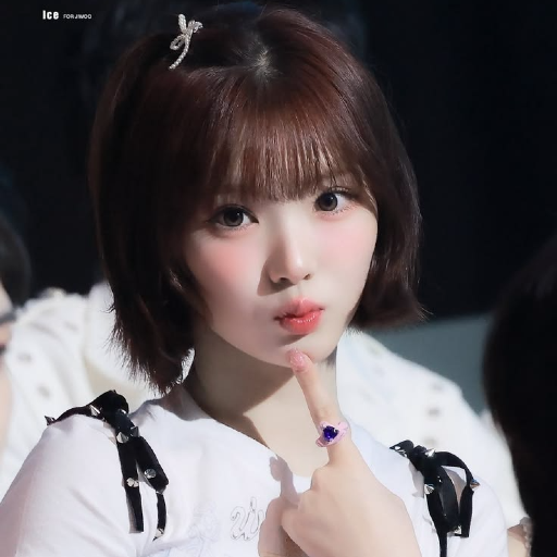 Jiwoo gallery image