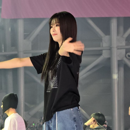 Seulgi gallery image