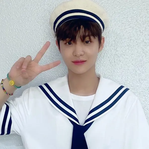 Park Jihoon gallery image