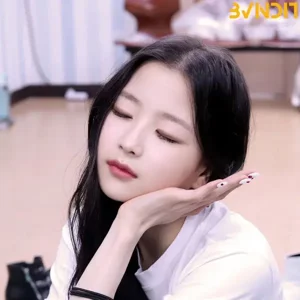 Jungwoo gallery image