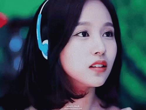 Mina gif