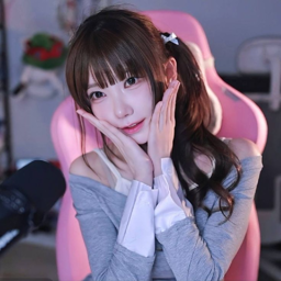 Magenta gallery image