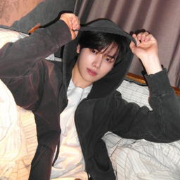 Minhee gallery image