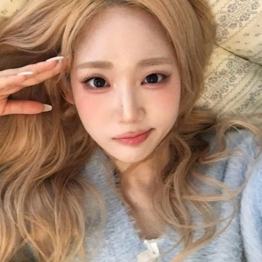 SeoYeon gallery image