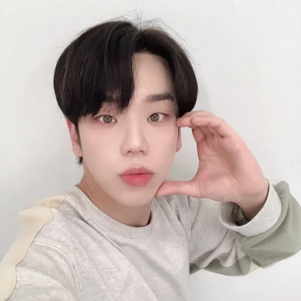 Kim Byeongkwan galerijafbeelding