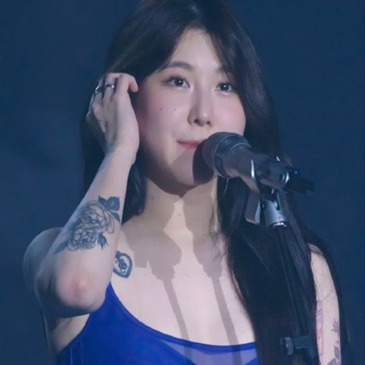 Imagen de la galería de Baek Yerin