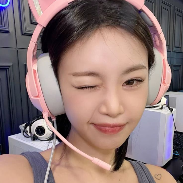 Soojin gallery image