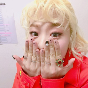 Jiyoung gallery image