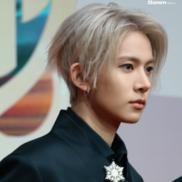 Heeseung gallery image