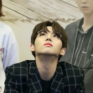 Yang Hongseok gallery image