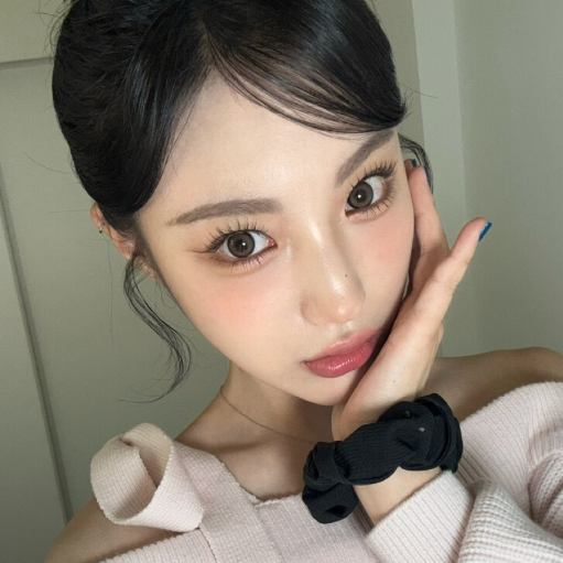 Yeju gallery image