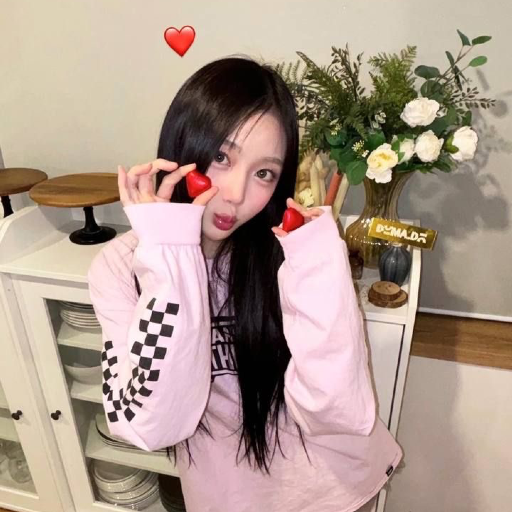 YunSeo gallery image