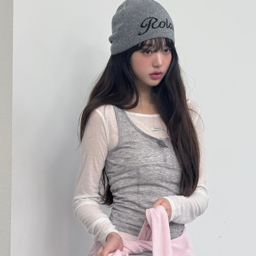 Wonyoung gallery image