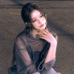 Sullyoon gallery image