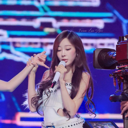 Giselle gallery image