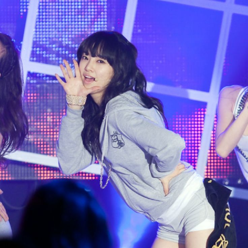 Gambar galeri Jooyeon