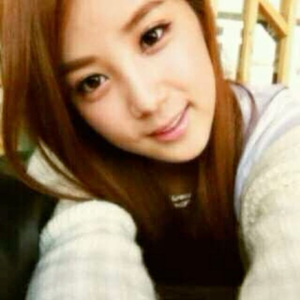 Chorong gallery image