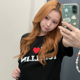 Chaerin gallery image