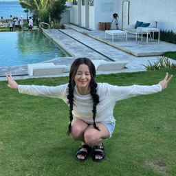 Jisoo gallery image