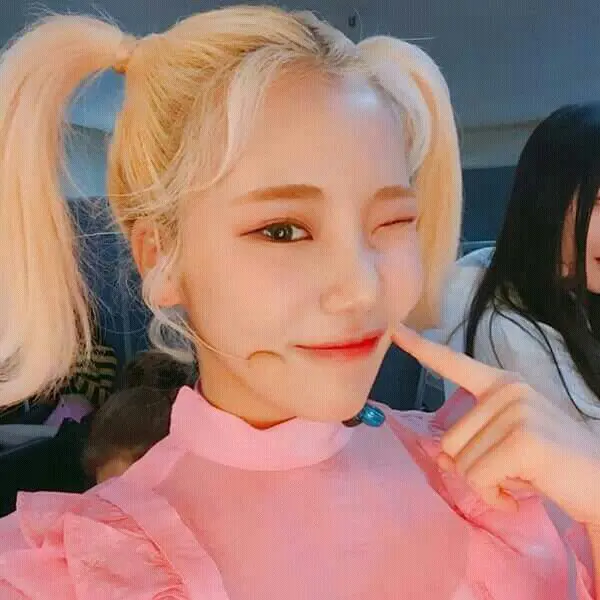JooE gallery image