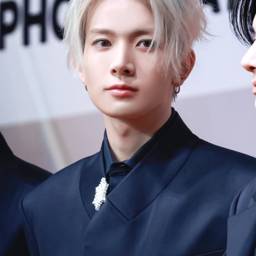 Heeseung gallery image