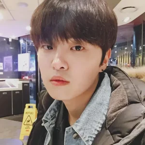 Hajoon gallery image