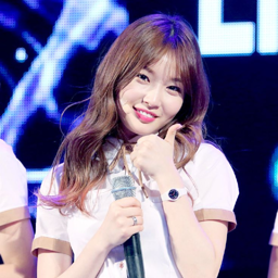 Chungha gallery image