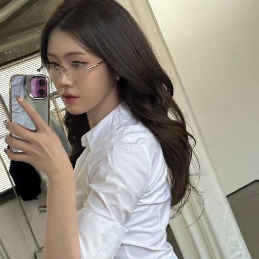 Zoe gallery image
