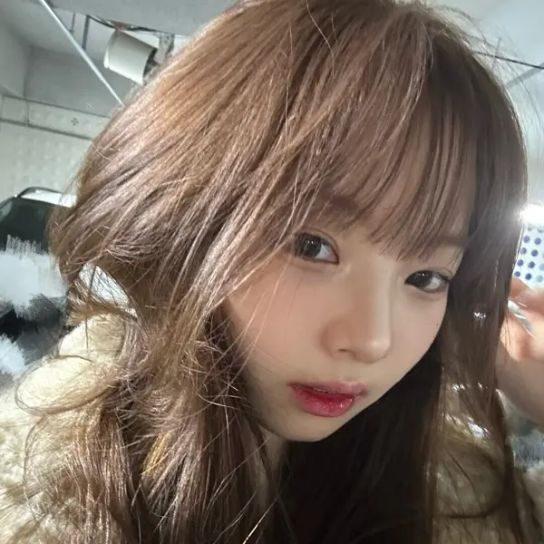 Jeong HaYeon gallery image