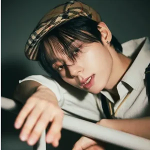 Hwanwoong gallery image